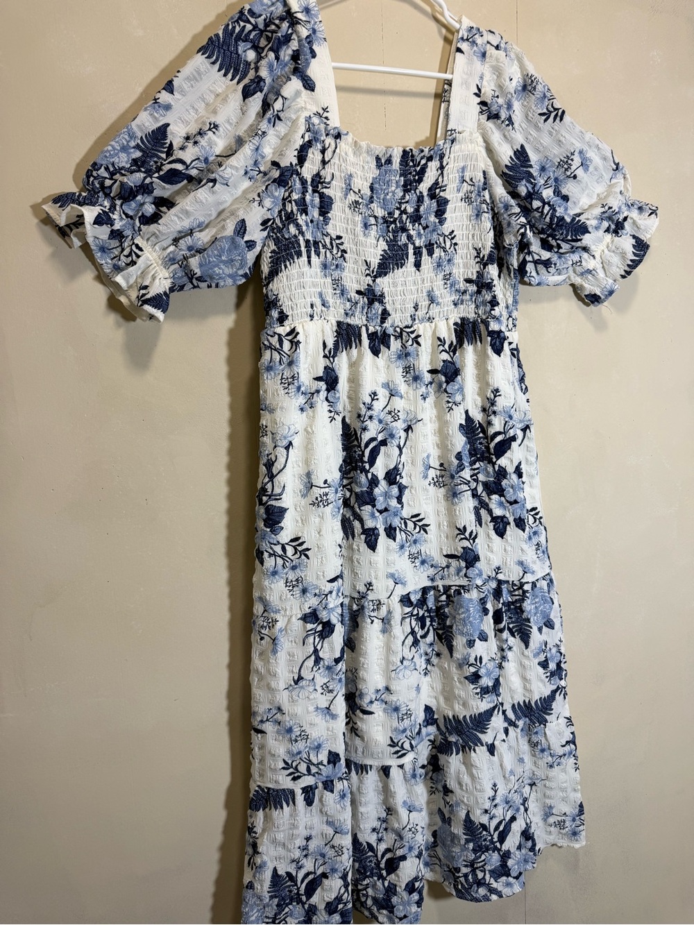 Wallpapher Blue Floral Tiered Smocked Midi Maxi Dress Women Sz L NWT - Picture 2 of 12